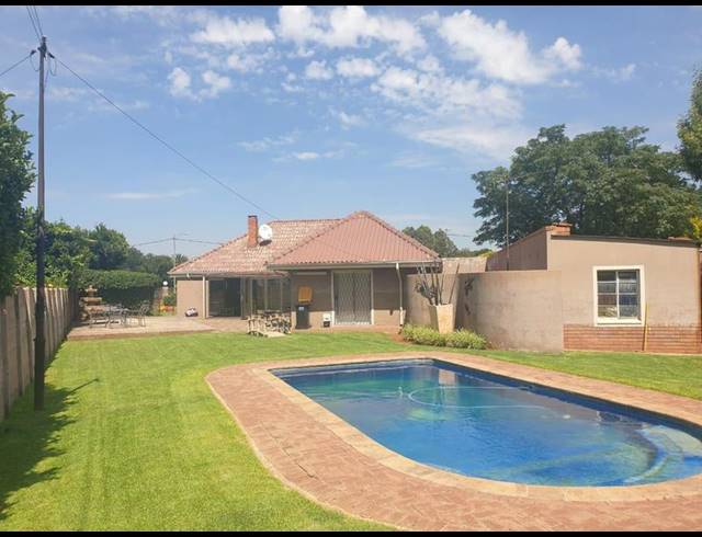 3 BEDROOM HOUSE FOR SALE IN DRIE RIVIERE
